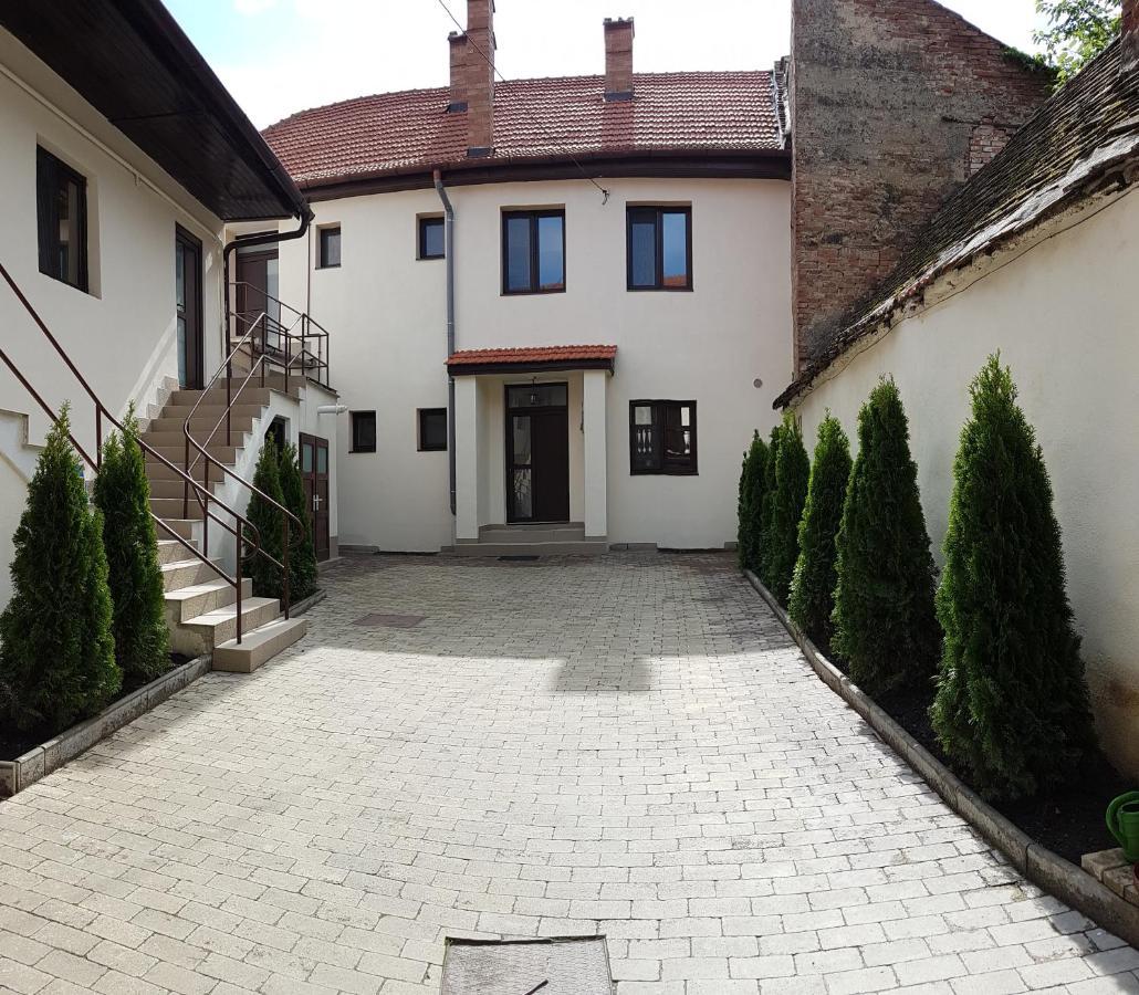 Lindenhaus Hotel Sibiu Exterior foto