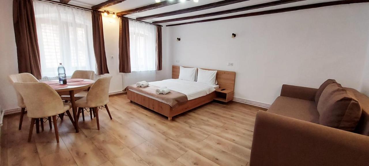 Lindenhaus Hotel Sibiu Exterior foto