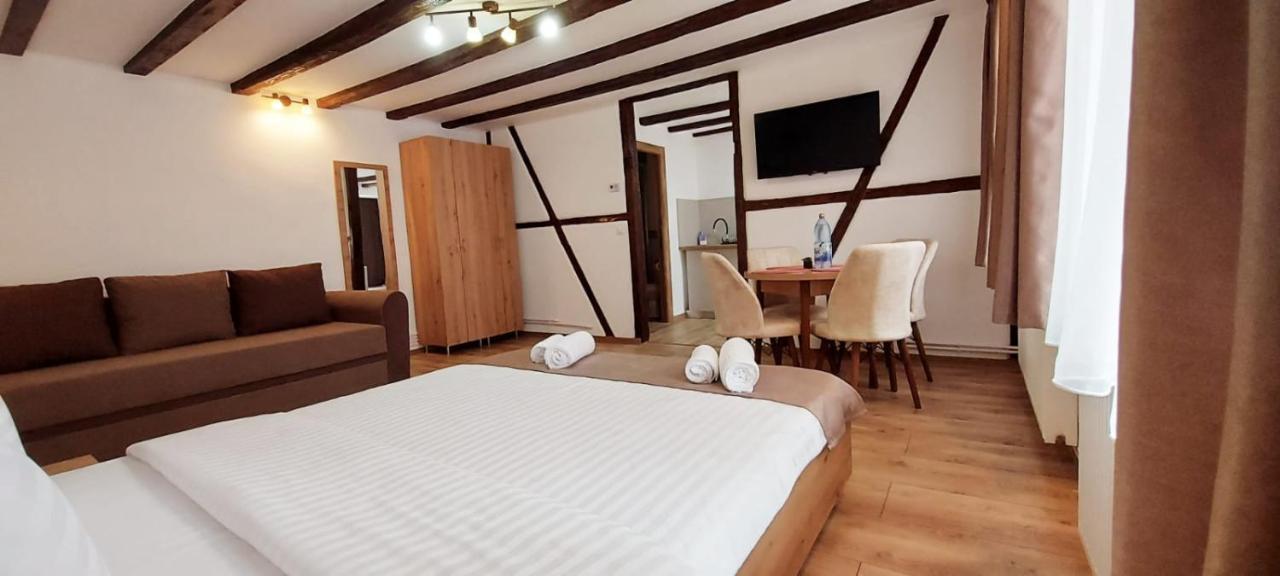 Lindenhaus Hotel Sibiu Exterior foto