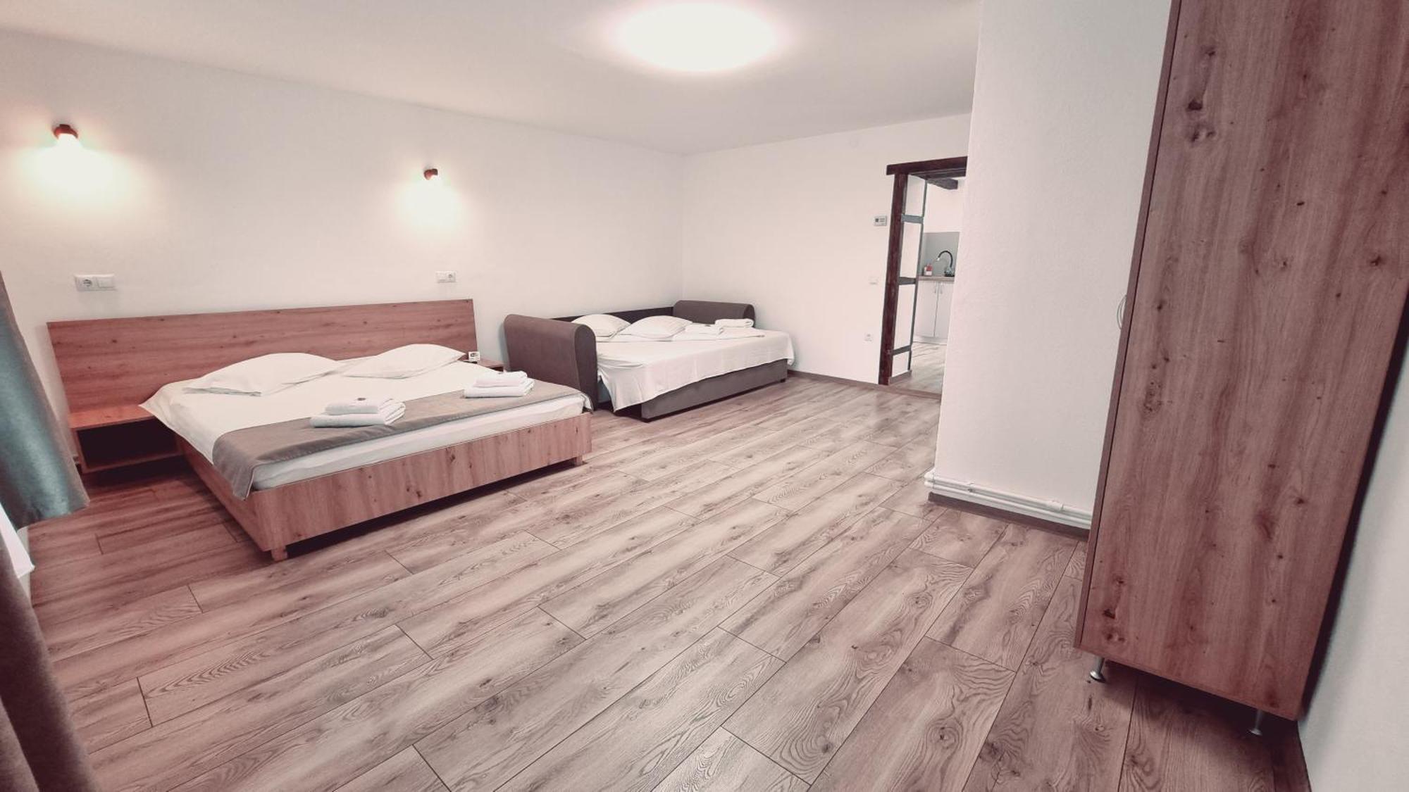 Lindenhaus Hotel Sibiu Quarto foto