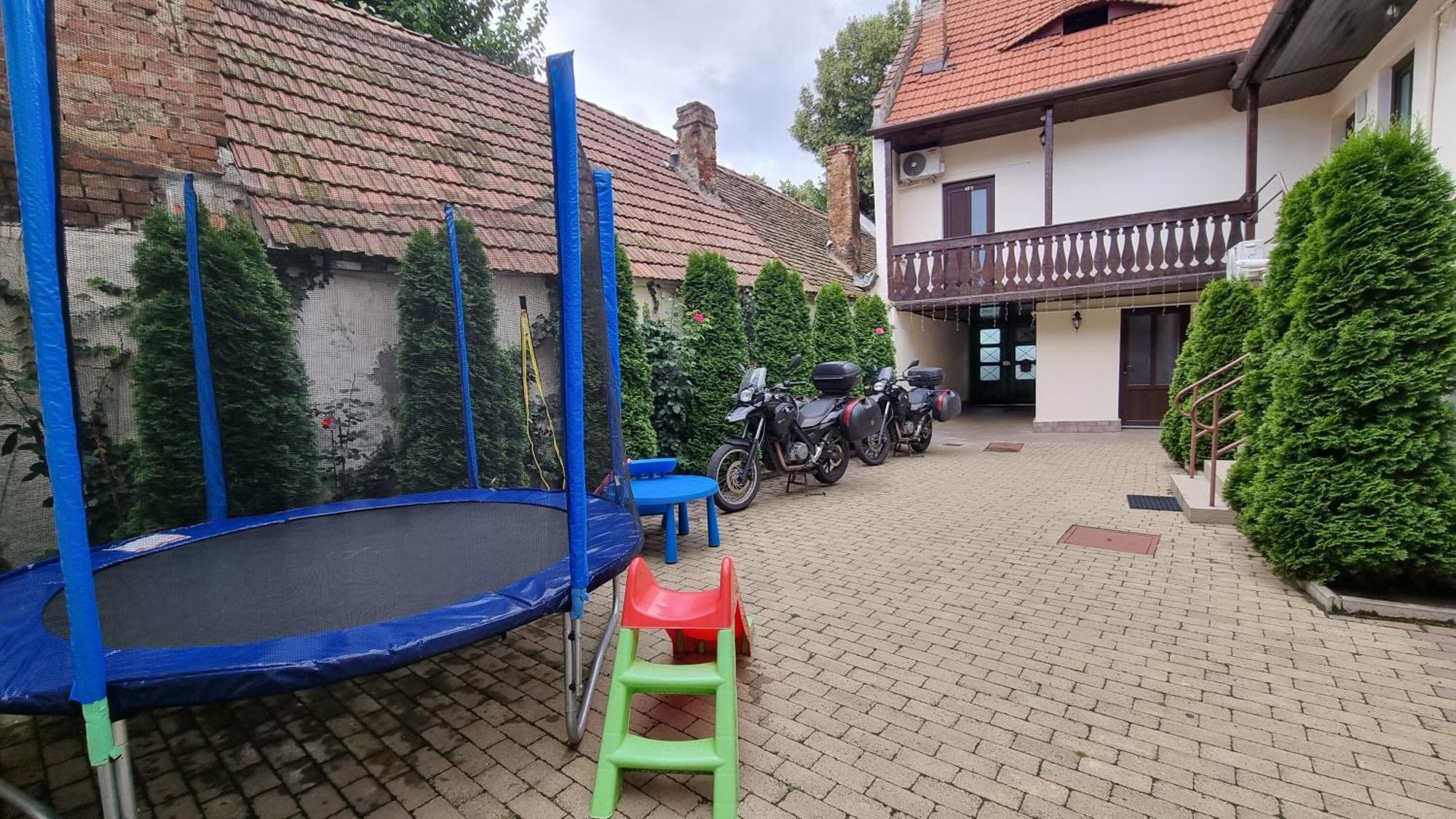 Lindenhaus Hotel Sibiu Exterior foto